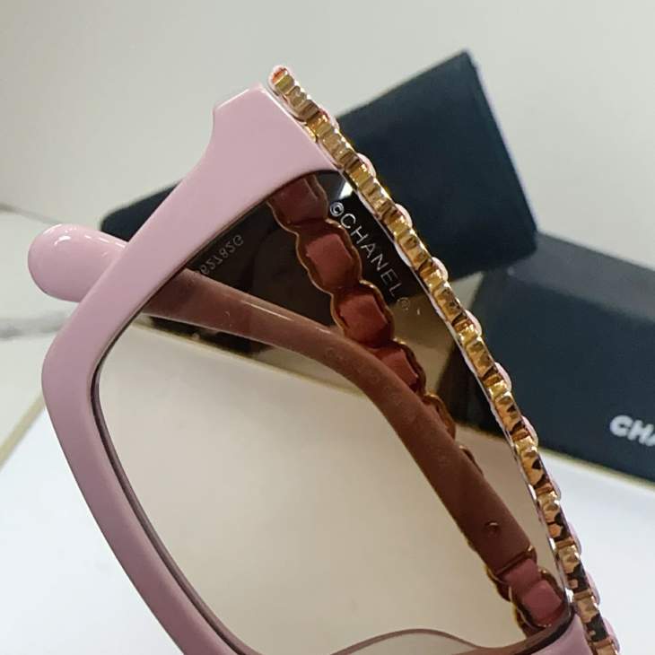 Picture of Chanel Sunglasses _SKUfw76770770fw